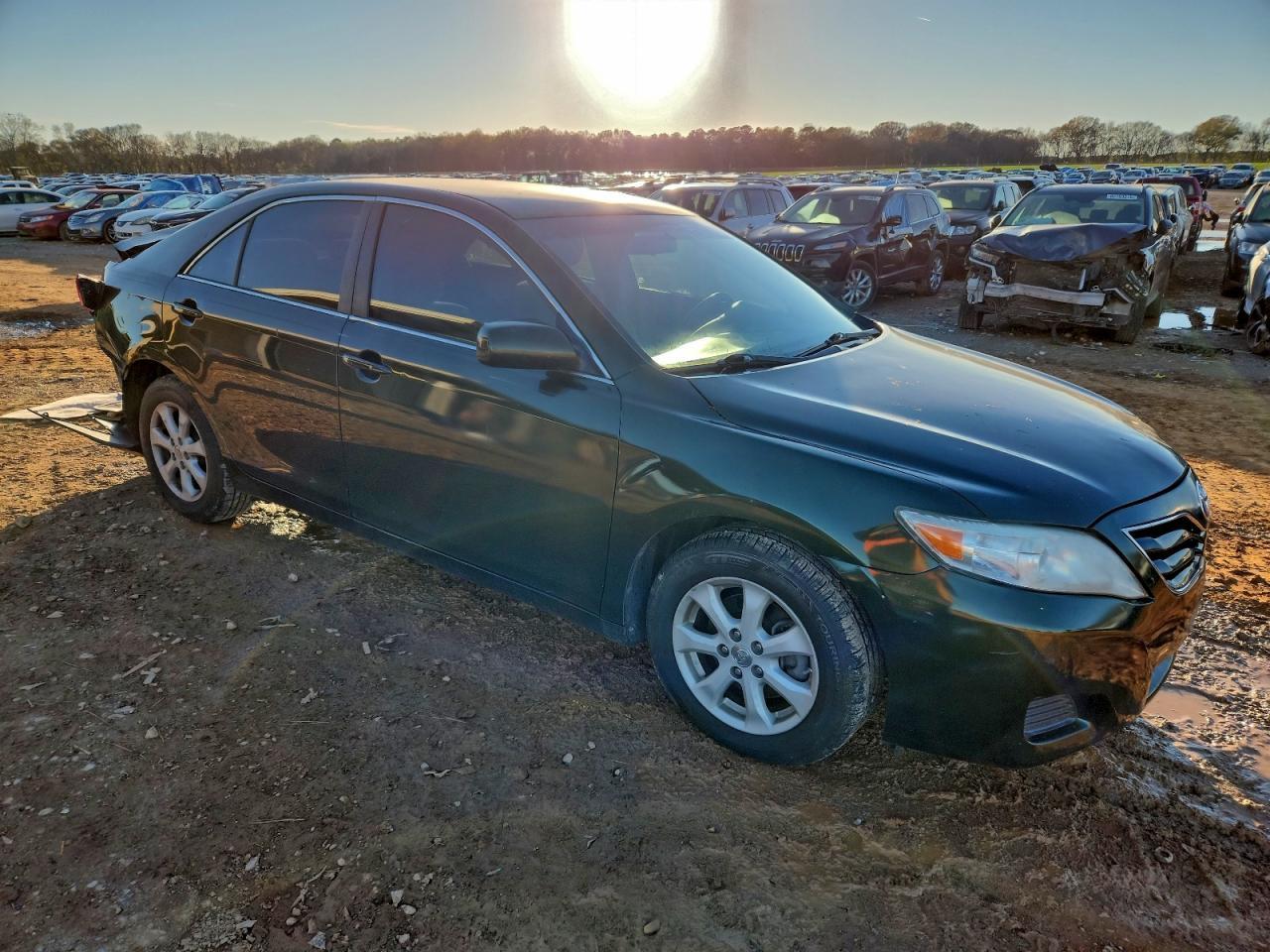 2010 Toyota Camry Le - Фото 4