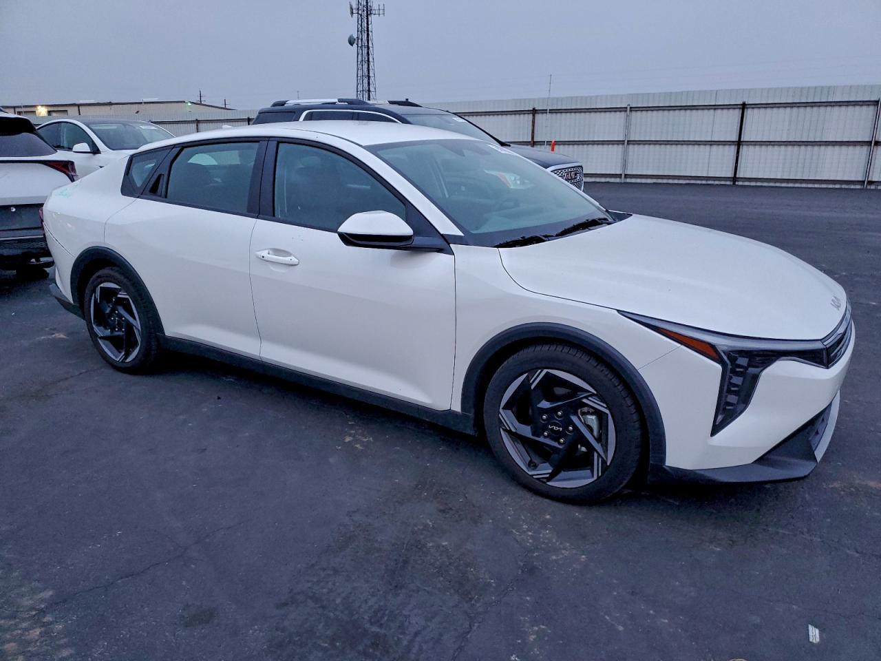 2025 Kia K4 Ex - Фото 4