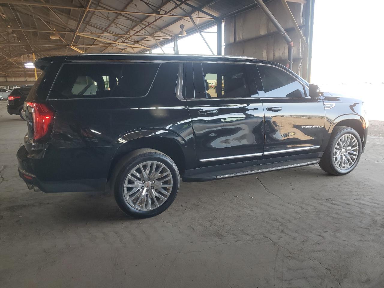 2023 GMC Yukon Xl Denali - Фото 3