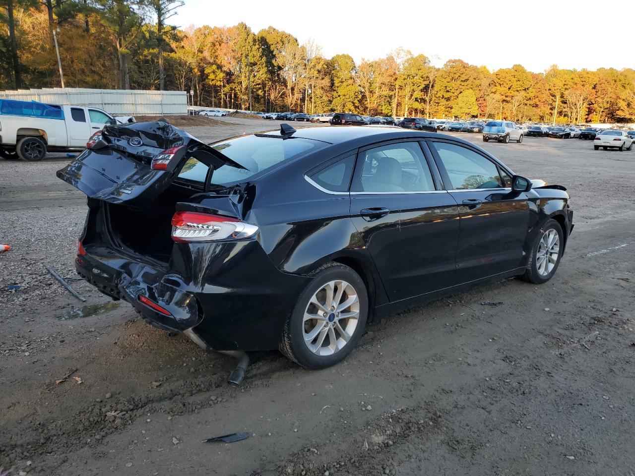 2020 Ford Fusion Se - Image 3