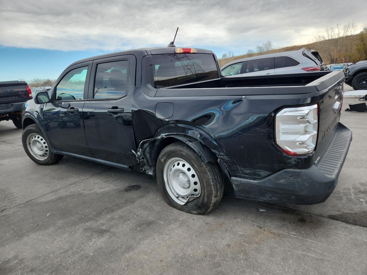 2024 Ford Maverick Xl - Image 2