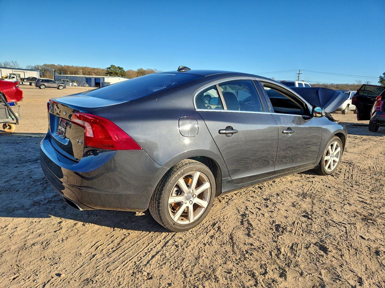 2016 Volvo S60 Premier - Image 3