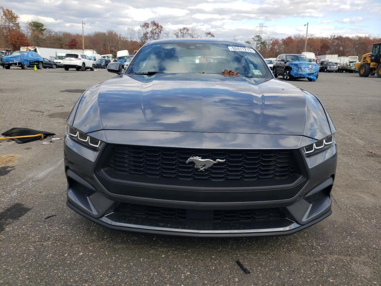 2025 Ford Mustang - Image 5