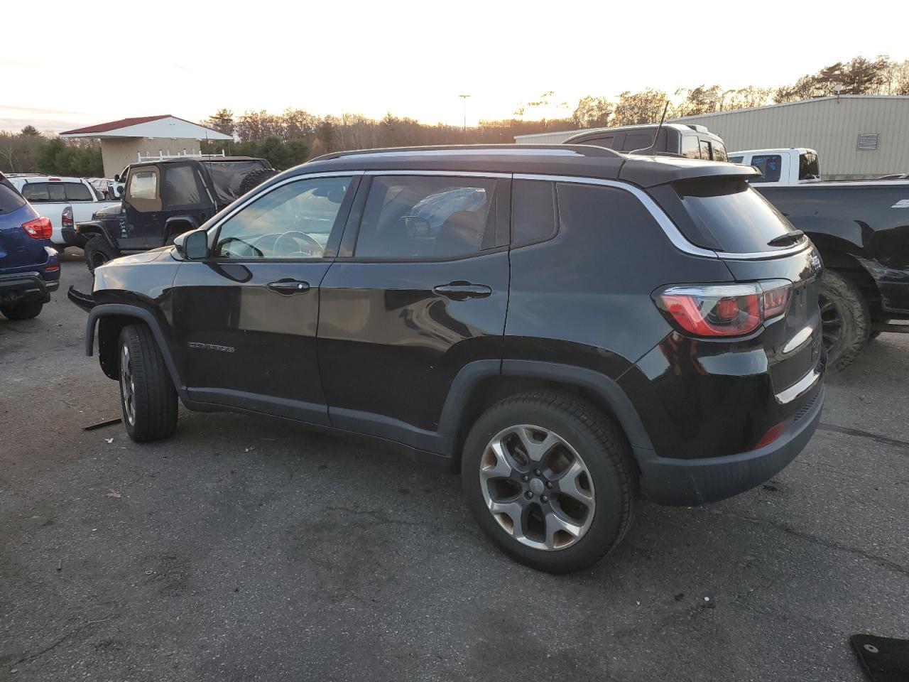 2018 Jeep Compass Limited - Фото 2