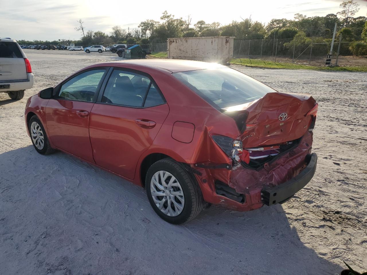 2019 Toyota Corolla L - Фото 2