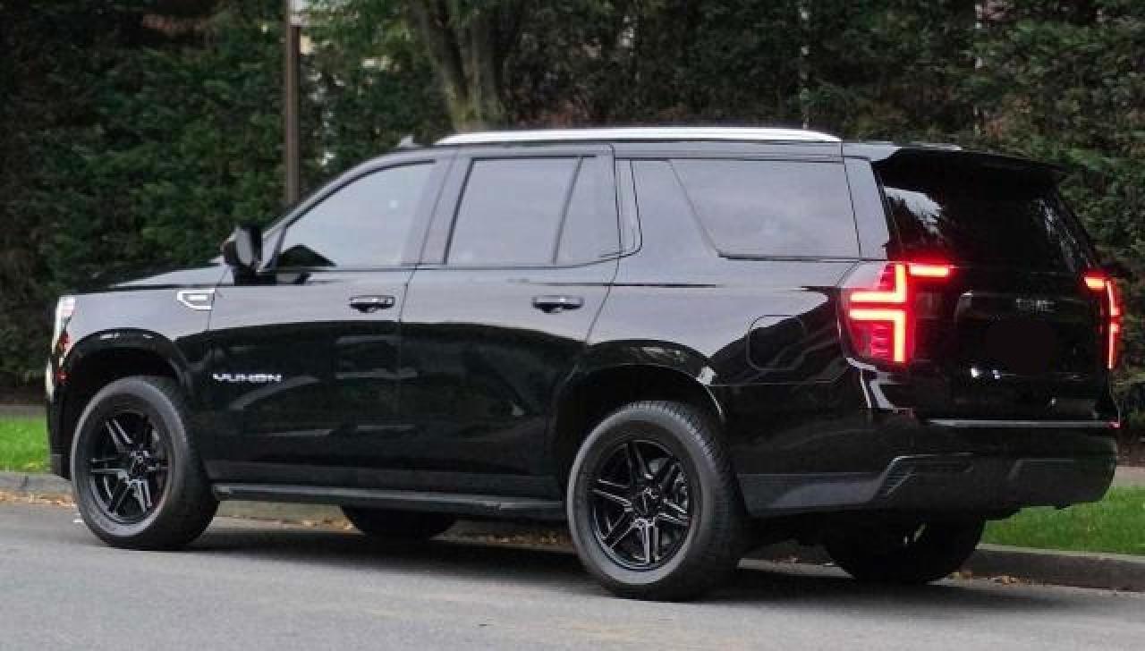 2024 GMC Yukon Sle - Image 3