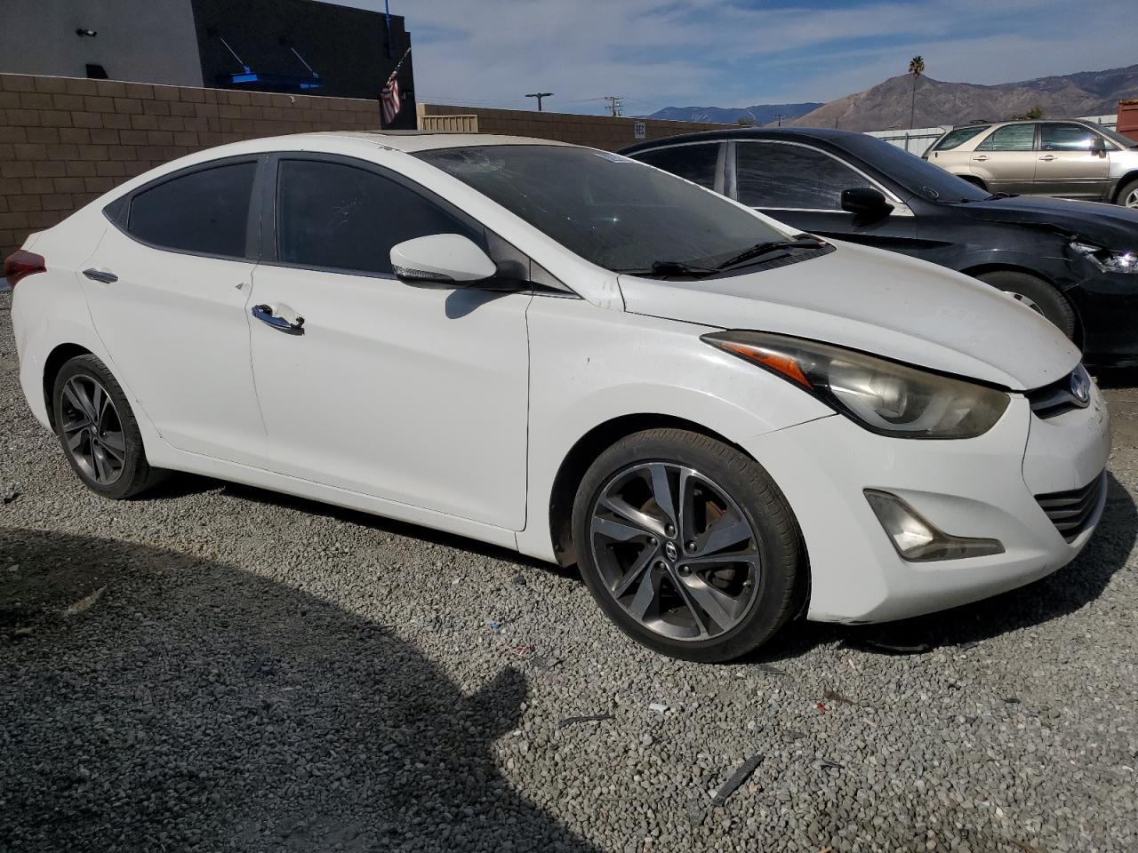 2014 Hyundai Elantra Se - Image 4