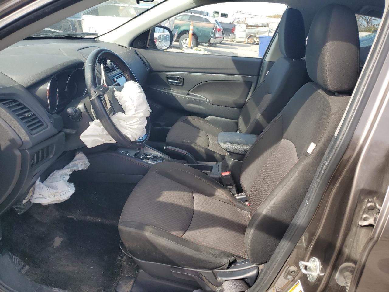 2018 Mitsubishi Outlander Sport Es - Image 7