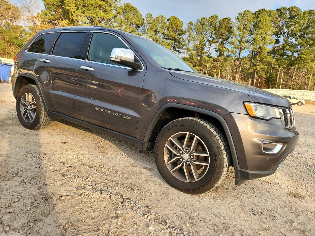 2017 Jeep Grand Cherokee Limited - Image 4