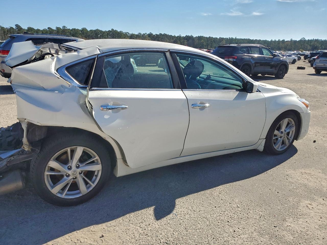 2015 Nissan Altima 2.5 - Фото 3
