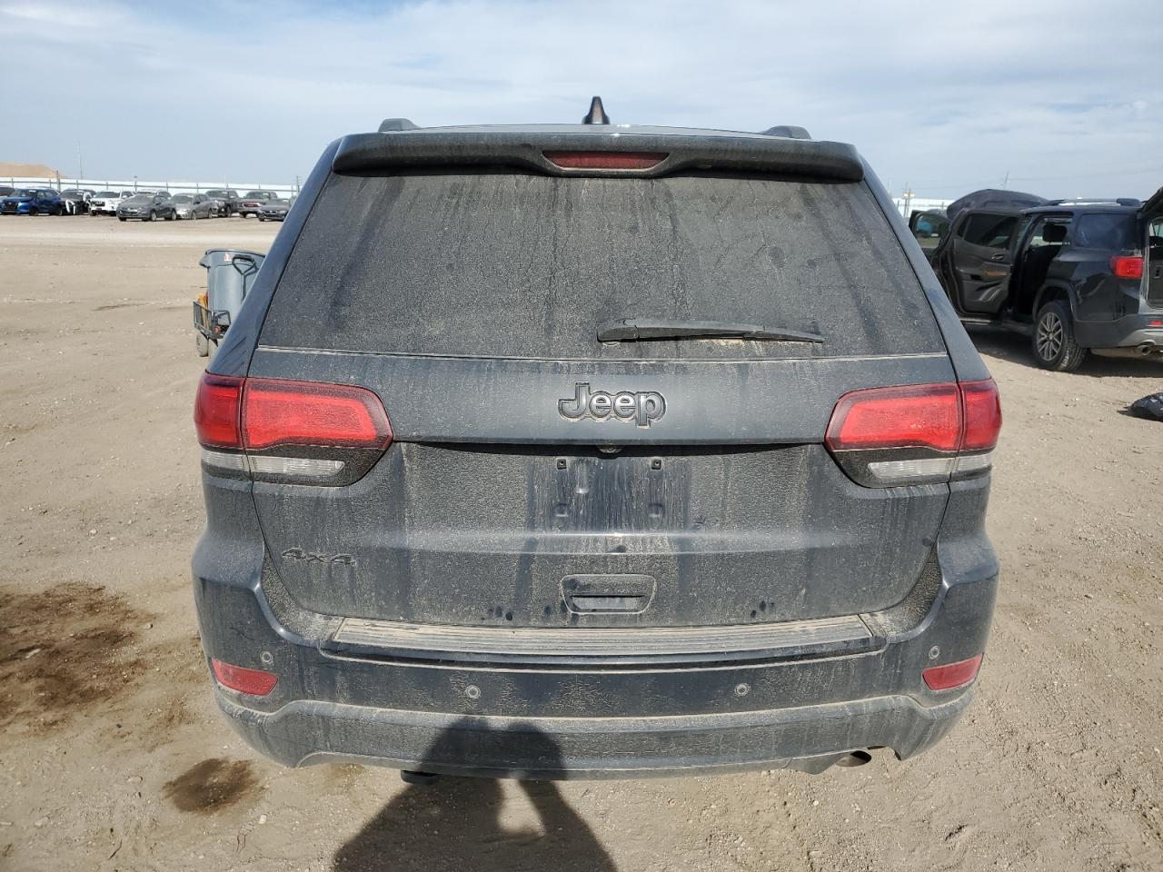 2018 Jeep Grand Cherokee Laredo - Image 6