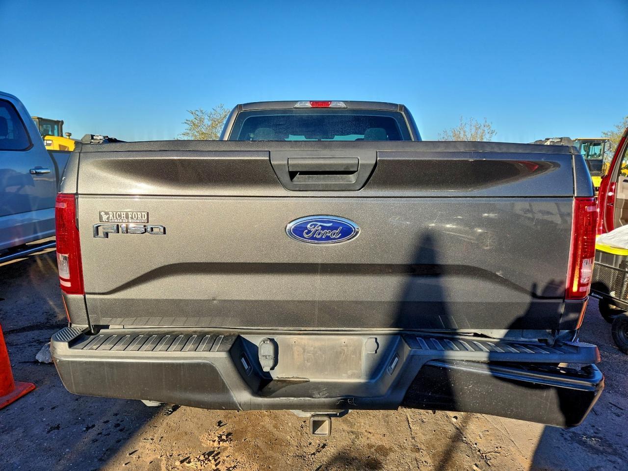 2016 Ford F150 Super Cab - Image 6