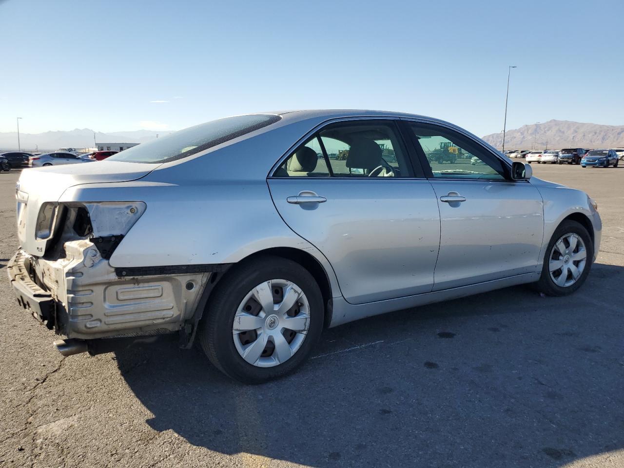 2007 Toyota Camry Le - Image 3