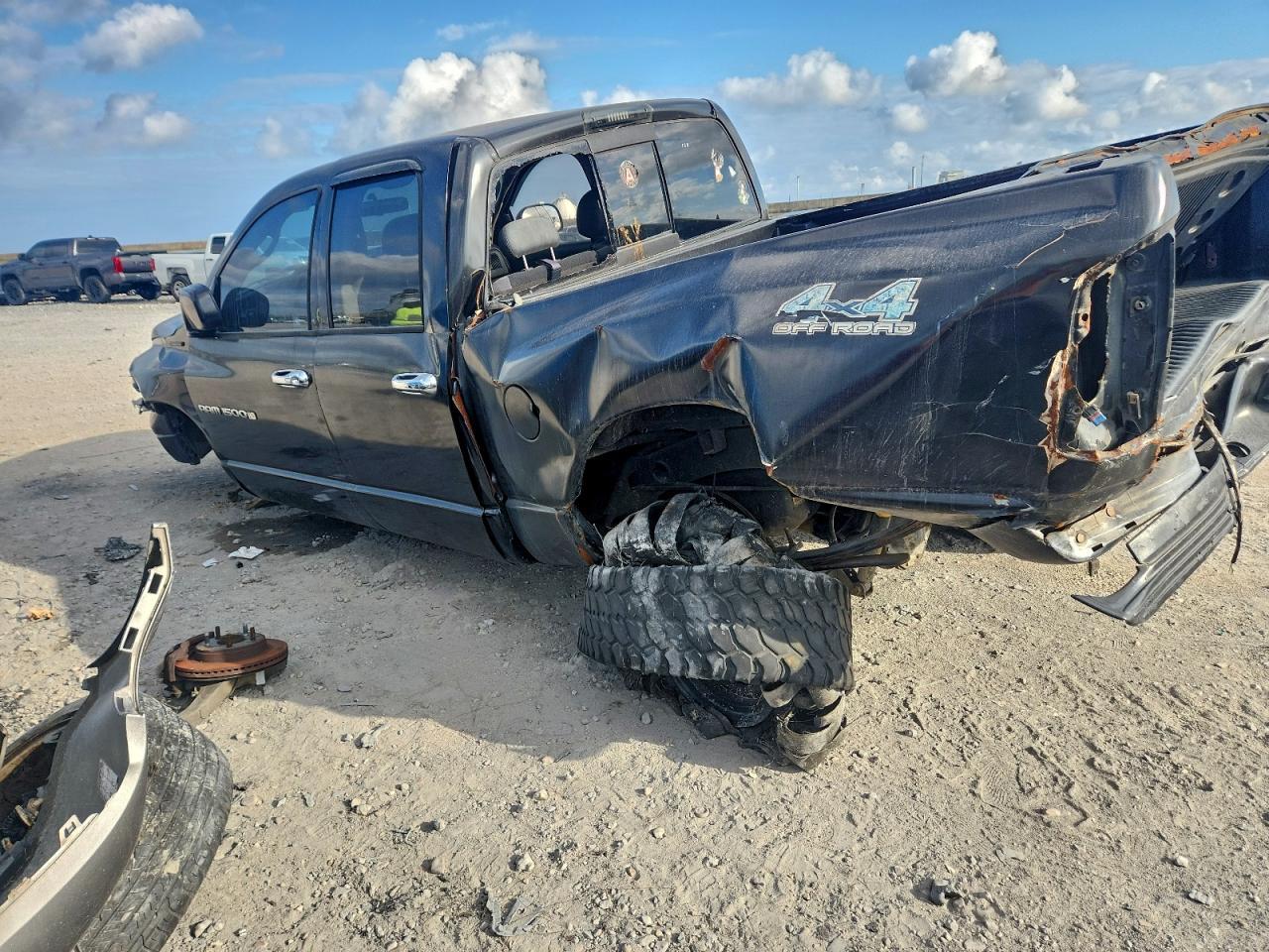 2005 Dodge Ram 1500 St - Фото 2