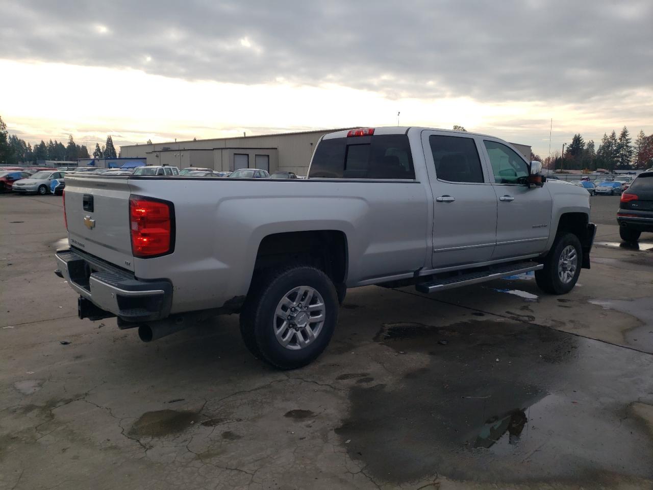 2016 Chevrolet Silverado K3500 Ltz - Image 3
