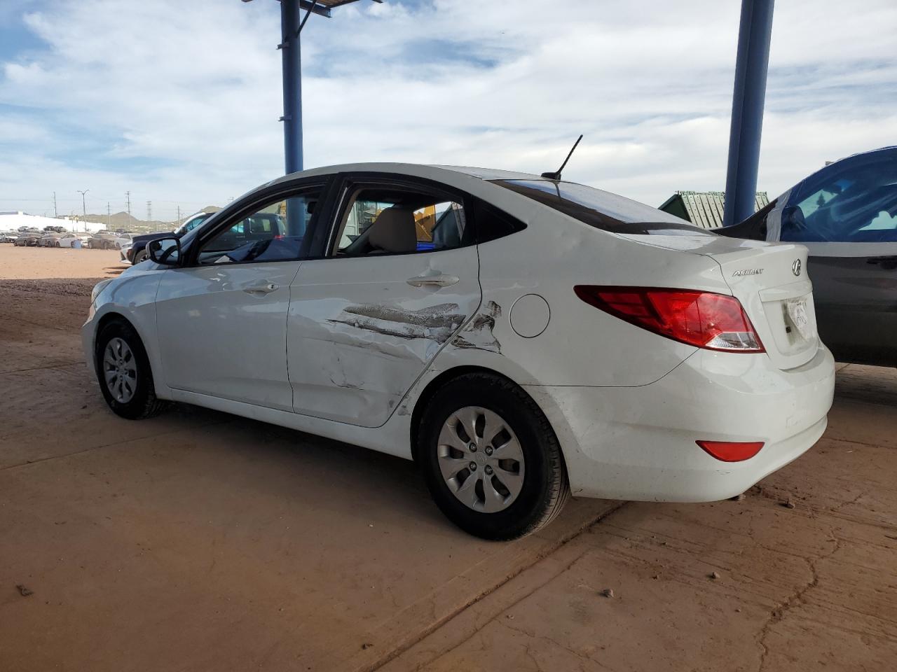 2016 Hyundai Accent Se - Фото 2