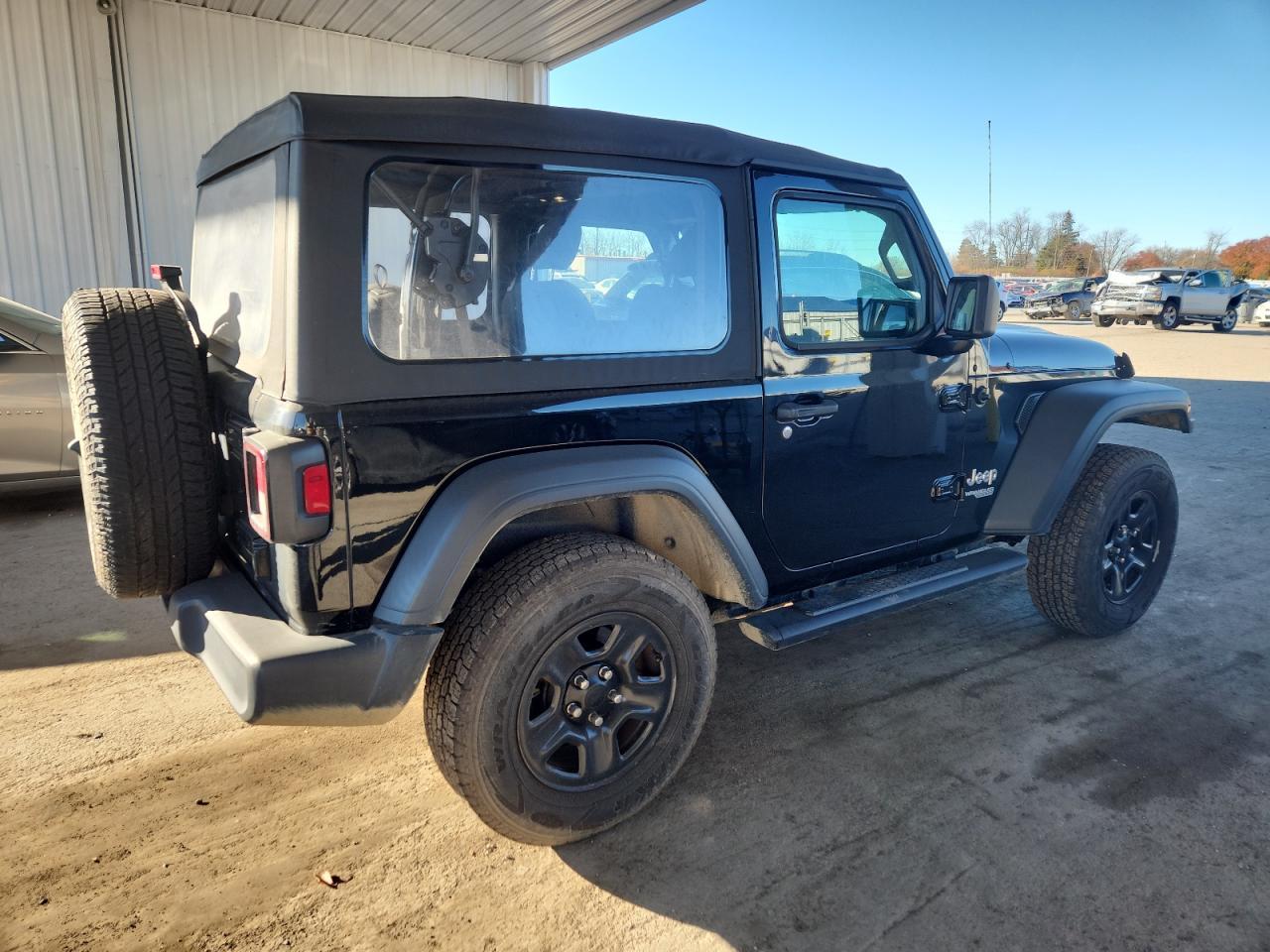 2020 Jeep Wrangler Sport - Фото 3