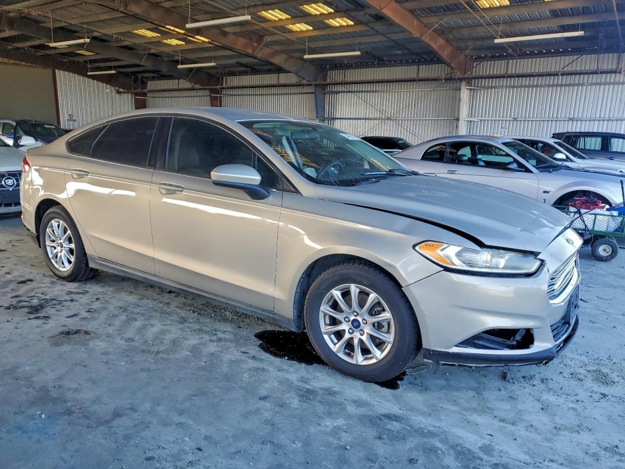2015 Ford Fusion S - Image 4