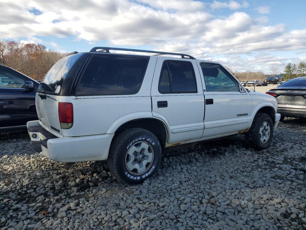 2002 Chevrolet Blazer - Фото 3