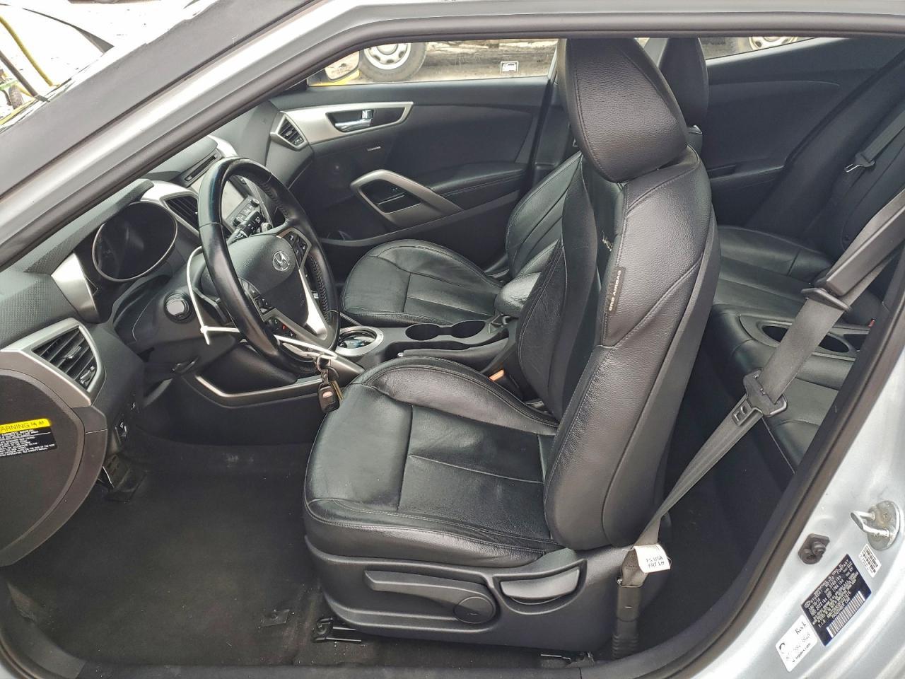 2015 Hyundai Veloster - Фото 7