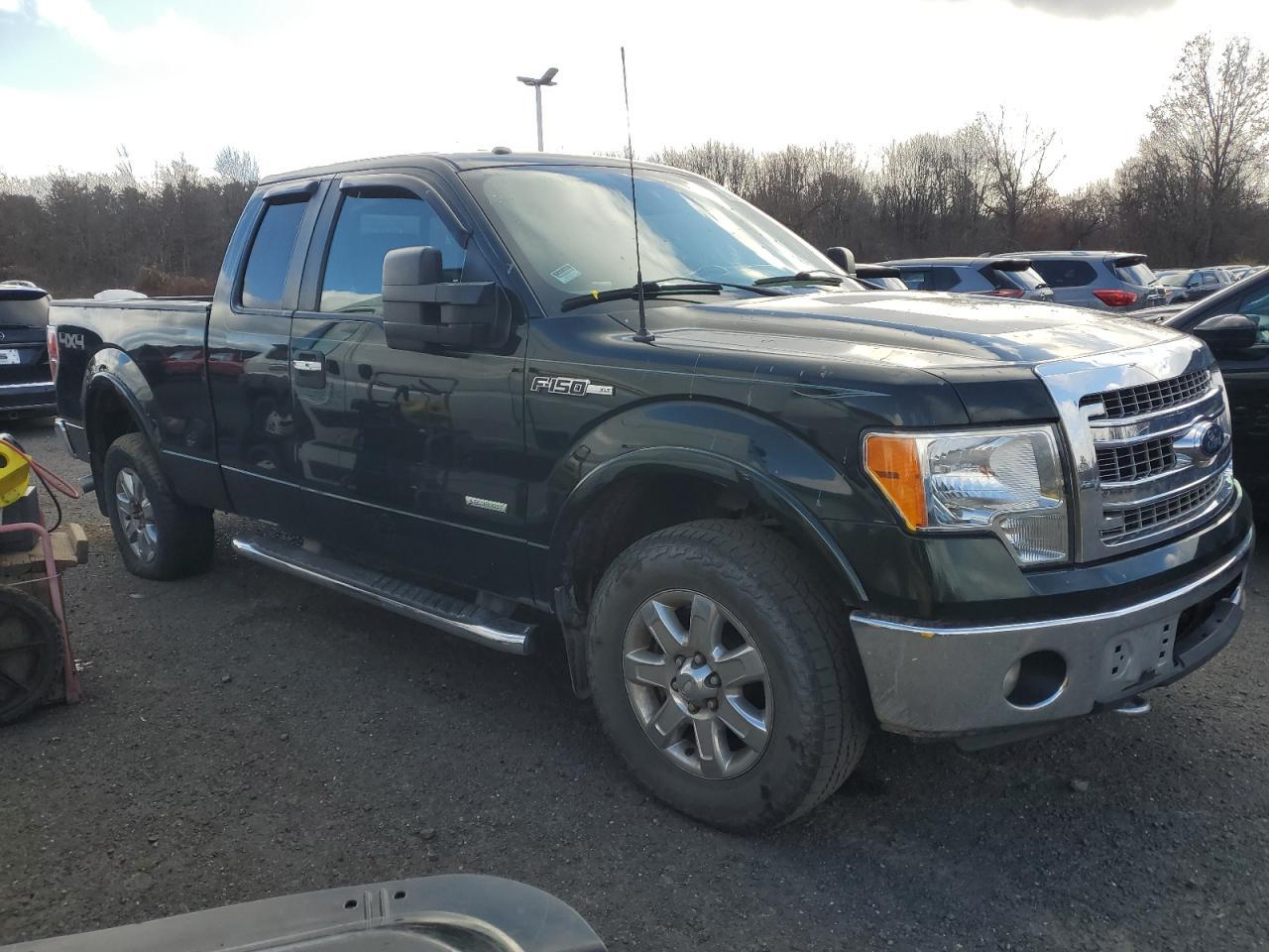 2013 Ford F150 Super Cab - Фото 4