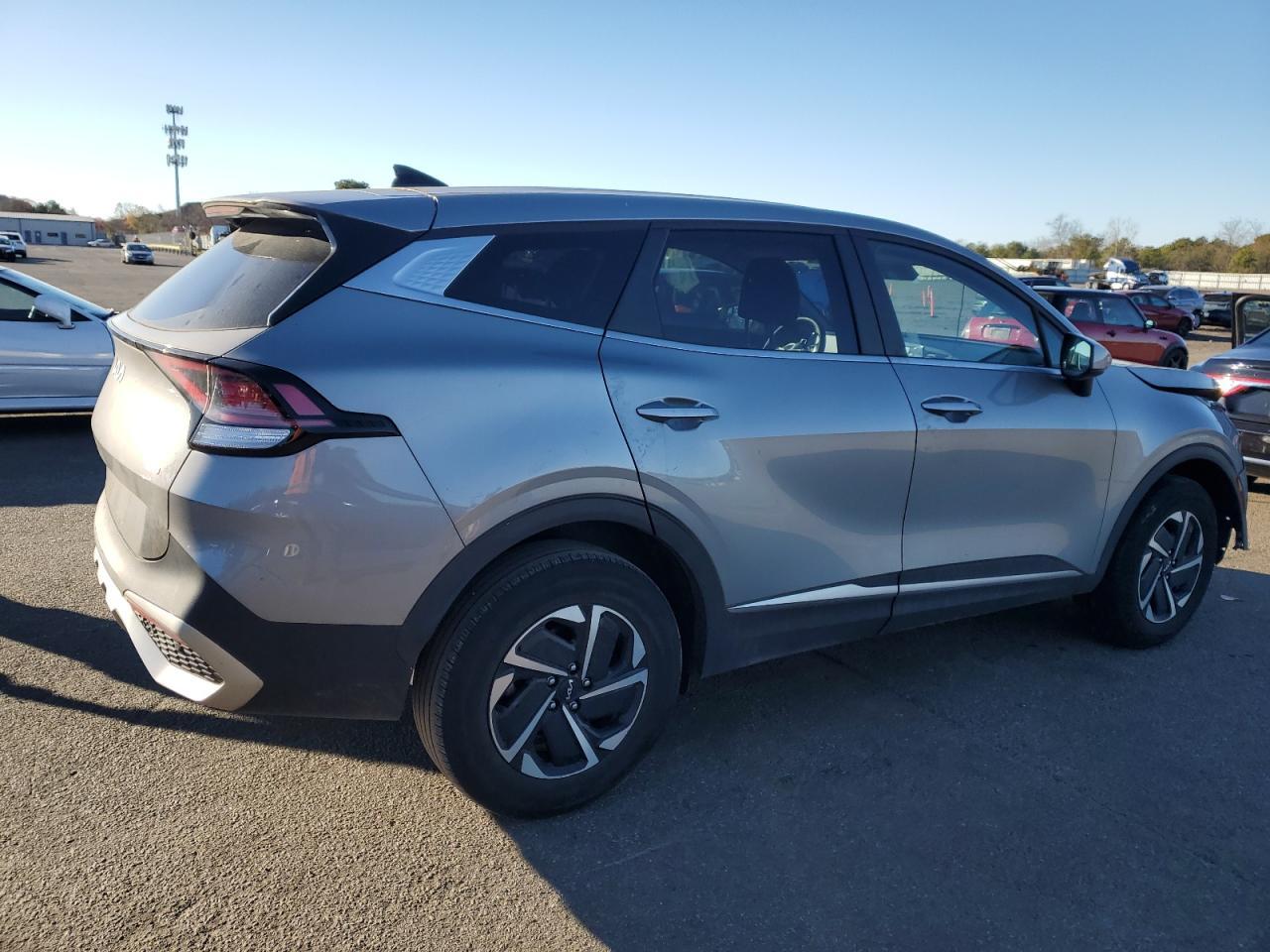 2023 Kia Sportage Lx - Фото 3