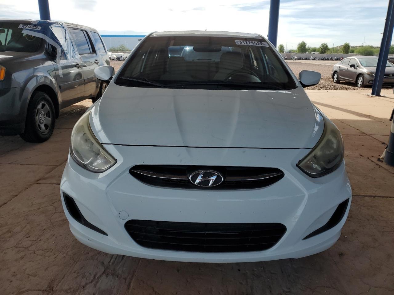 2016 Hyundai Accent Se - Фото 5