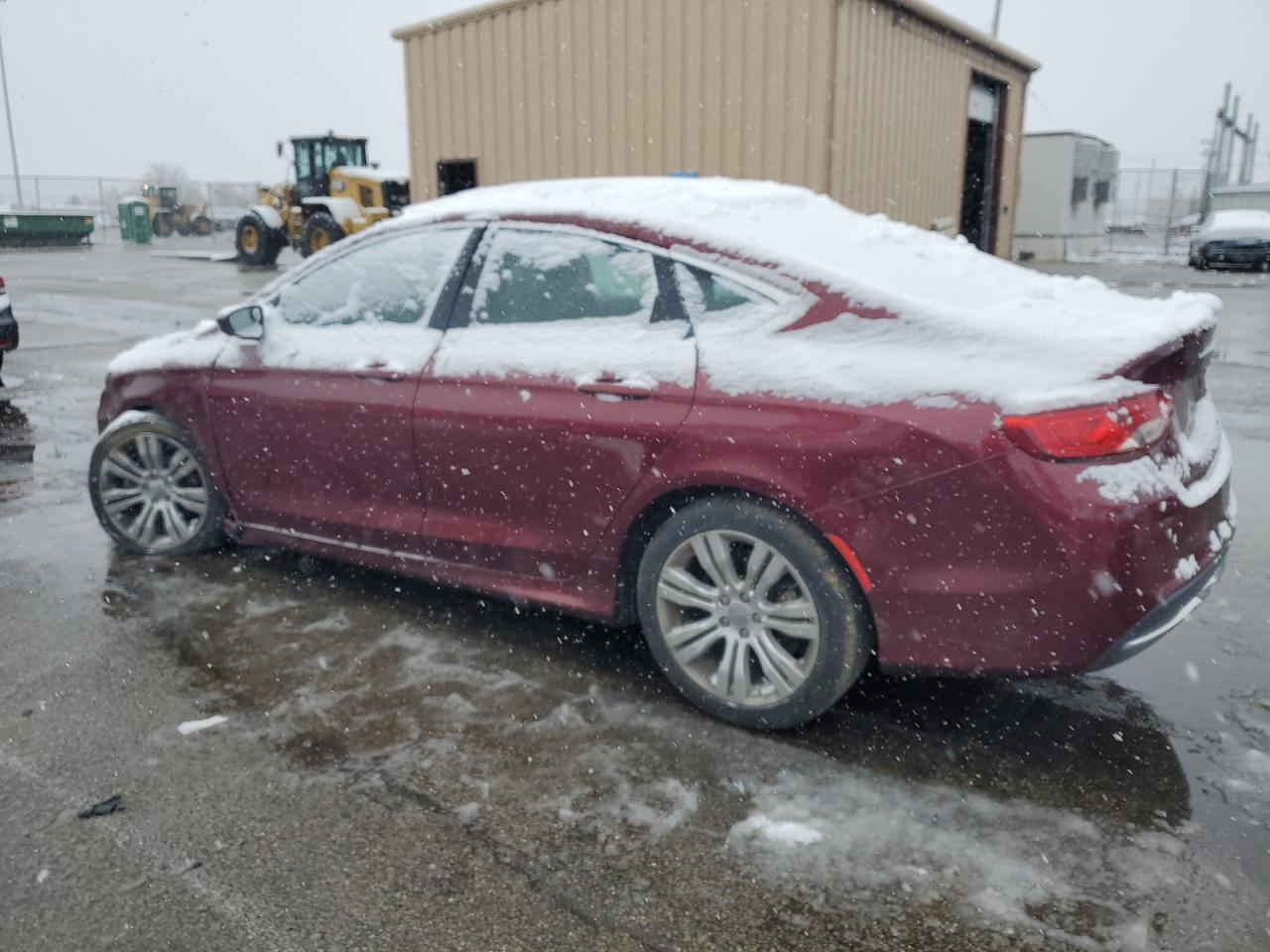 2015 Chrysler 200 Limited - Фото 2