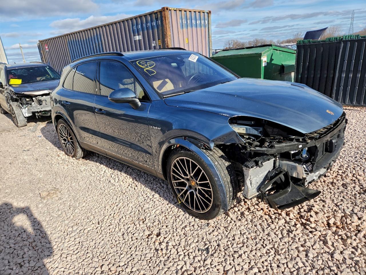 2020 Porsche Cayenne E-Hybrid - Image 4