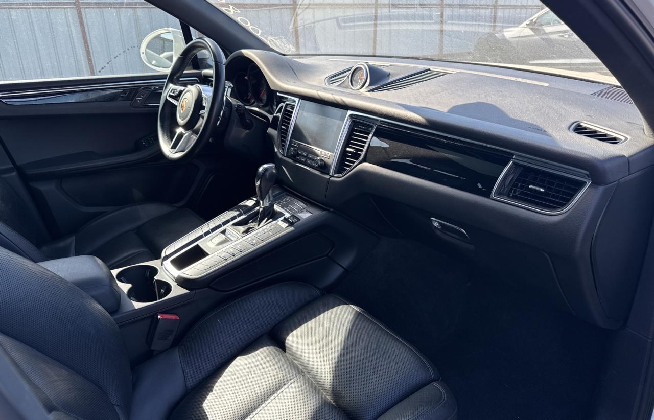 2017 Porsche Macan S - Image 5