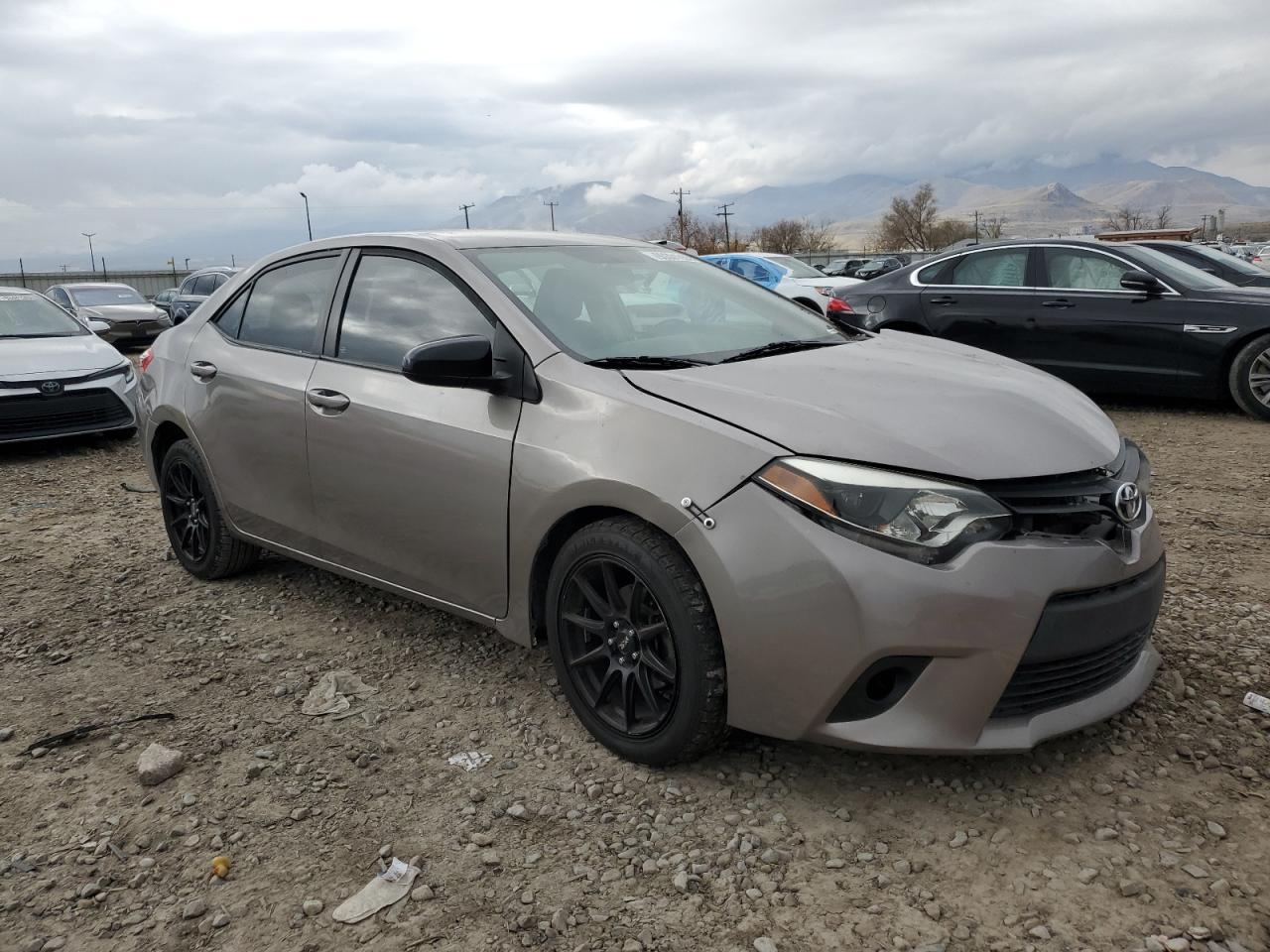 2015 Toyota Corolla L - Фото 4