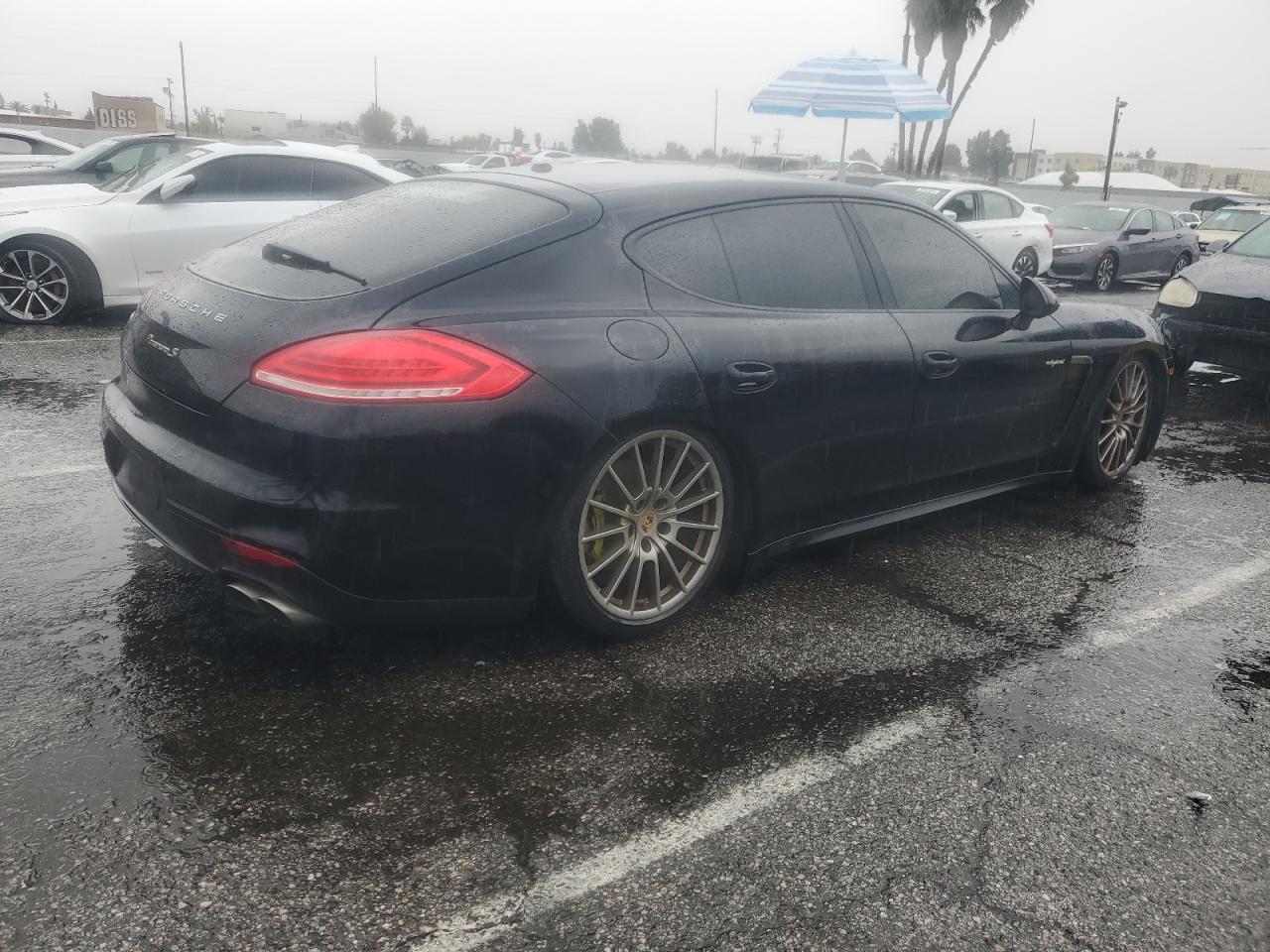 2015 Porsche Panamera Se Hybrid - Image 3