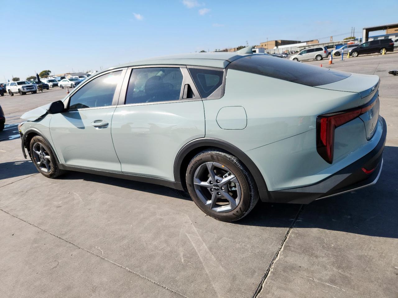 2025 Kia K4 Lx - Фото 2