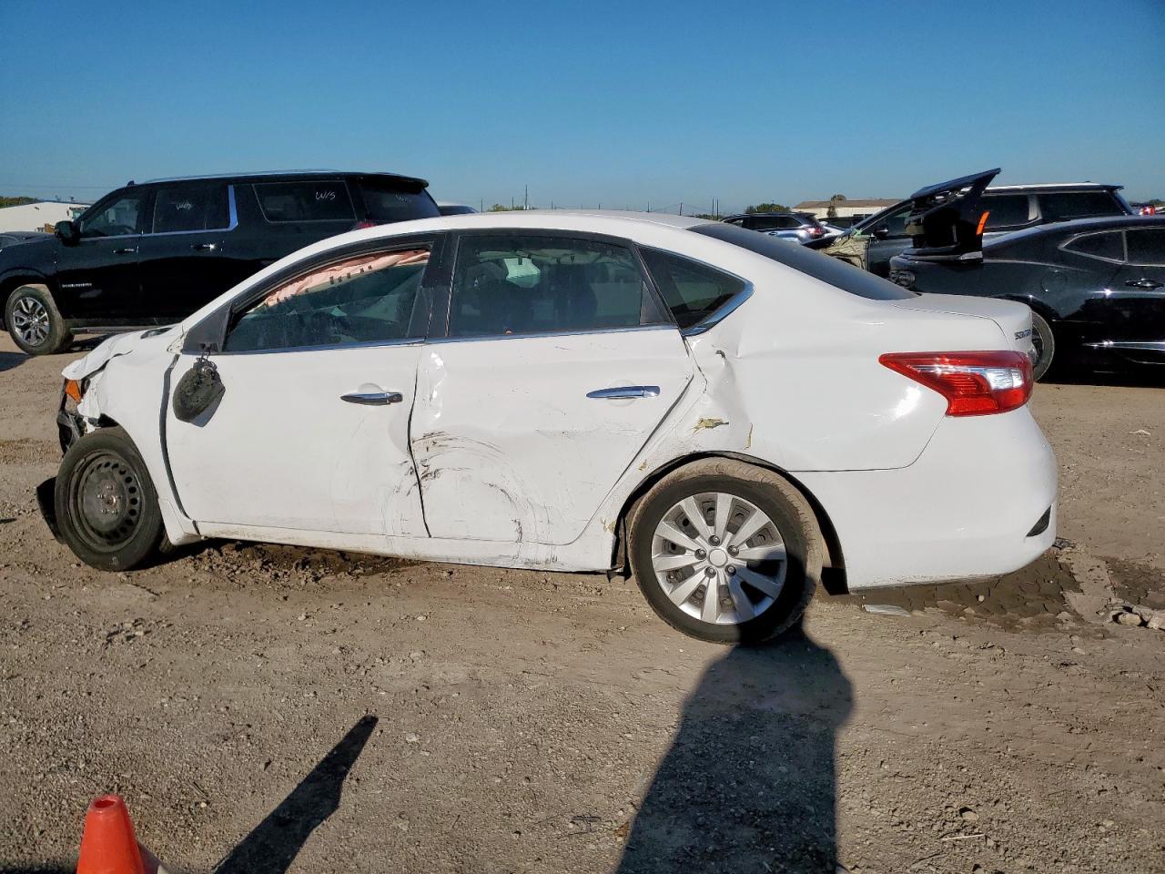 2019 Nissan Sentra S - Фото 2