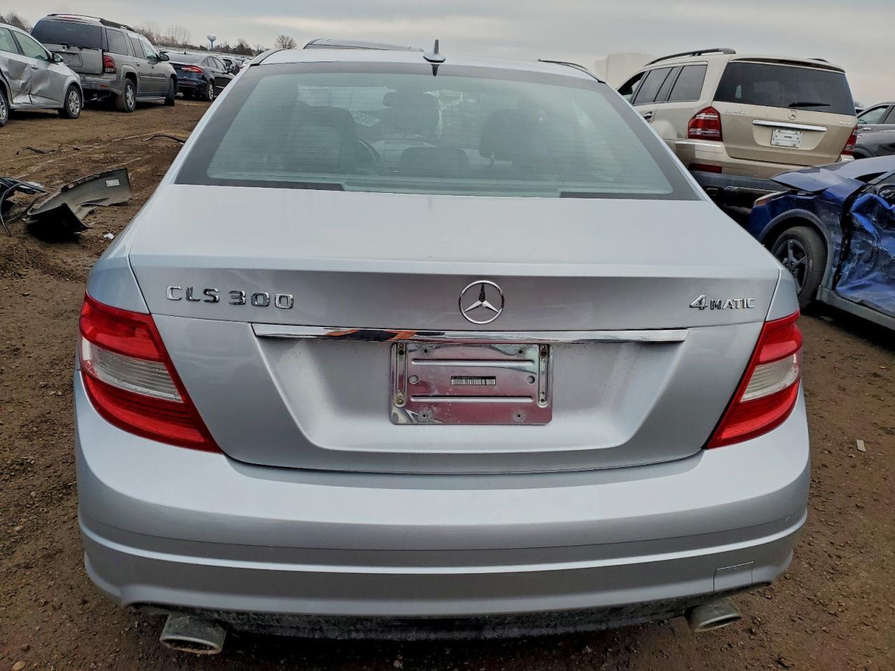 2011 Mercedes-Benz C 300 4Matic - Image 6