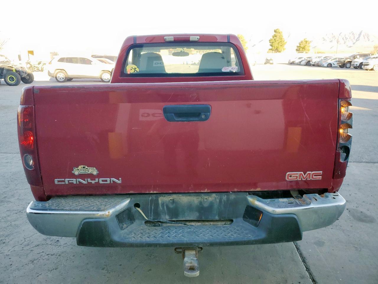 2004 GMC Canyon - Image 6