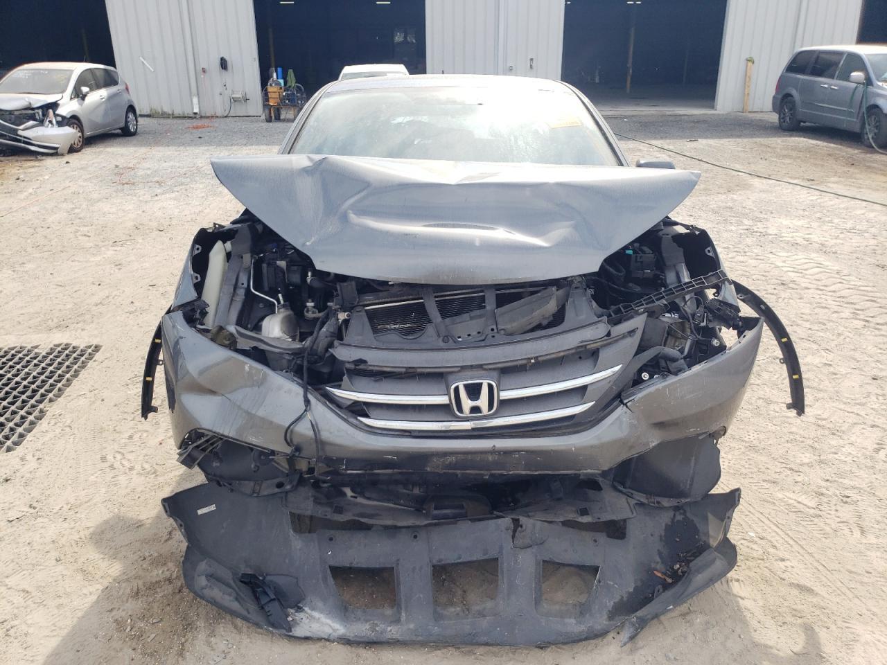 2014 Honda Cr-V Lx - Image 5