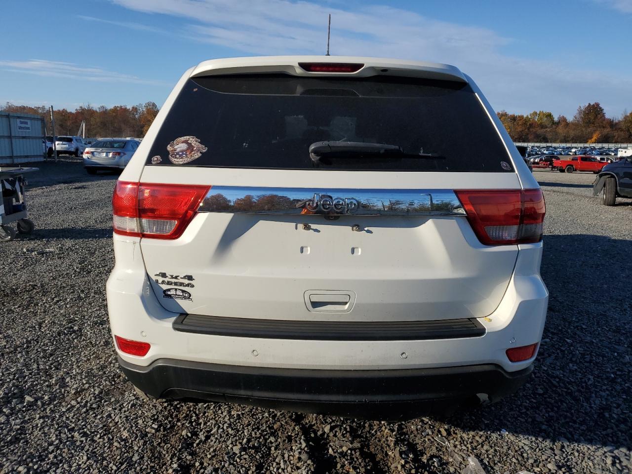 2011 Jeep Grand Cherokee Laredo - Фото 6