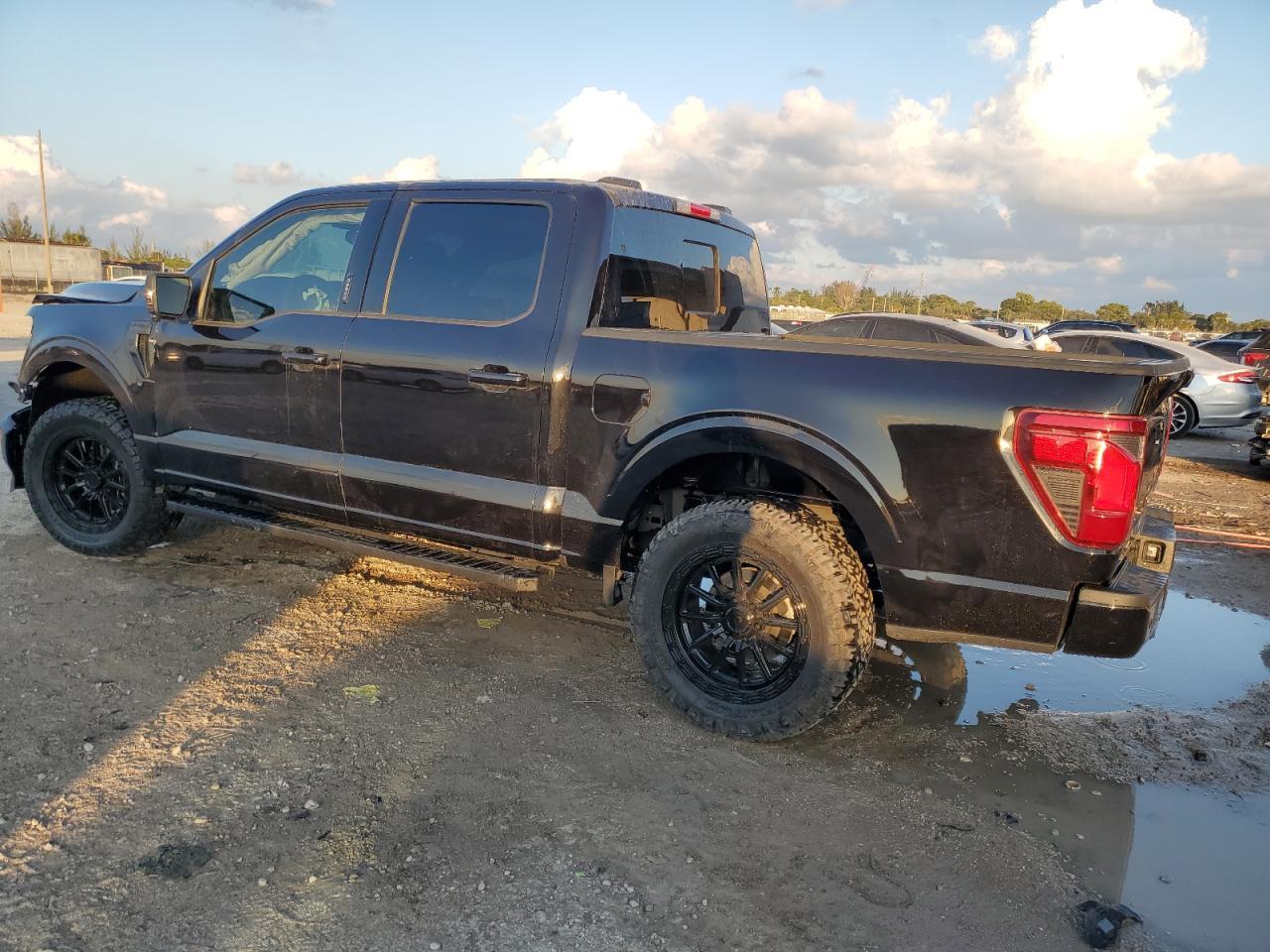 2024 Ford F150 Xlt - Фото 2