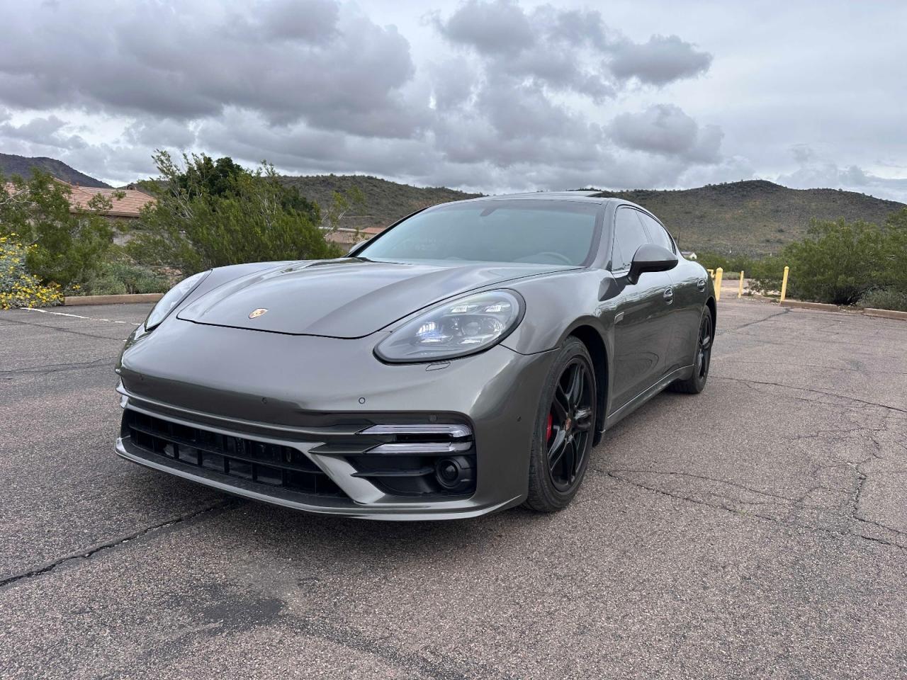 2014 Porsche Panamera 2 - Image 2