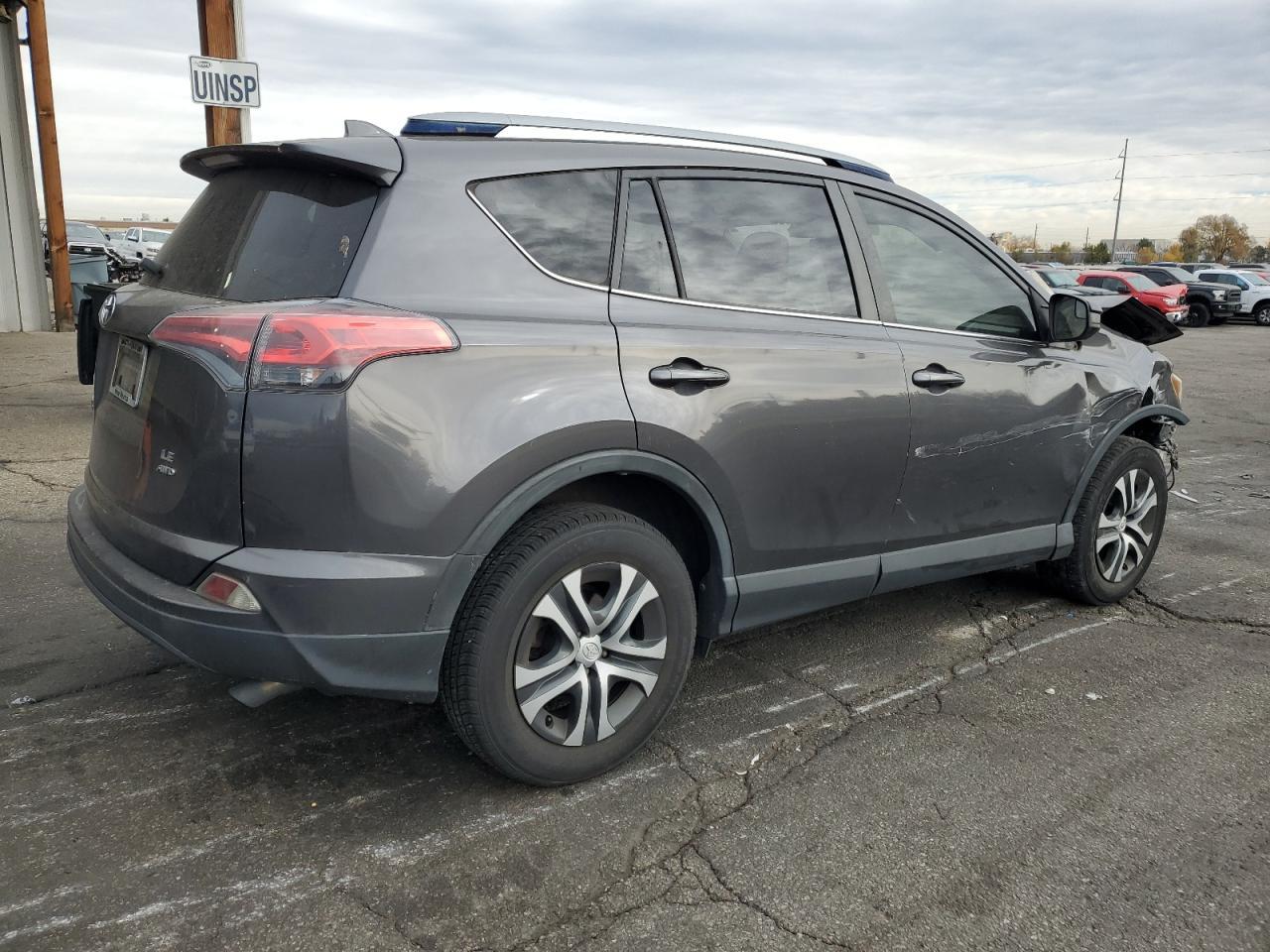 2017 Toyota Rav4 Le - Фото 3