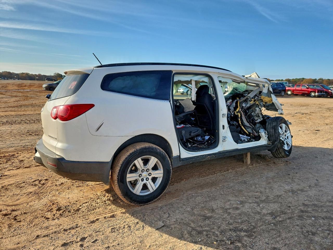 2012 Chevrolet Traverse Lt - Фото 3