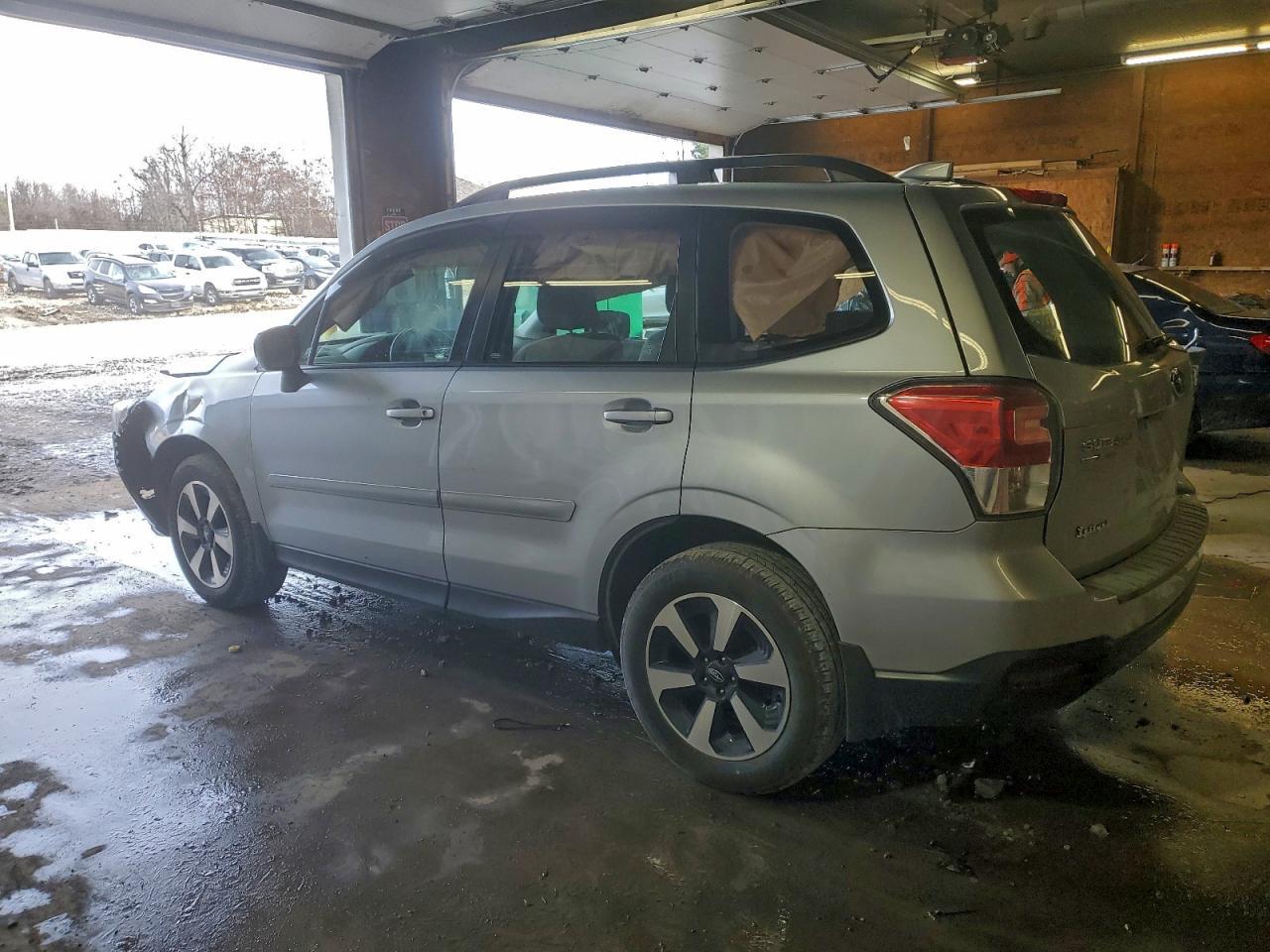 2018 Subaru Forester 2.5I - Image 2