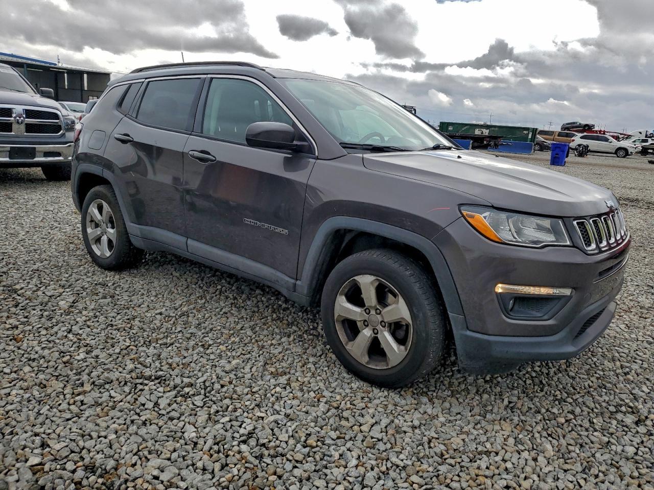 2017 Jeep Compass Latitude - Фото 4