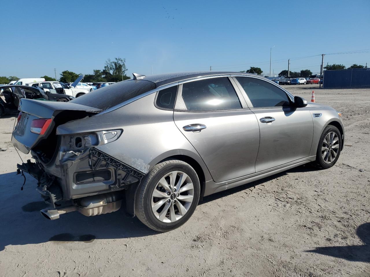 2018 Kia Optima Lx - Image 3