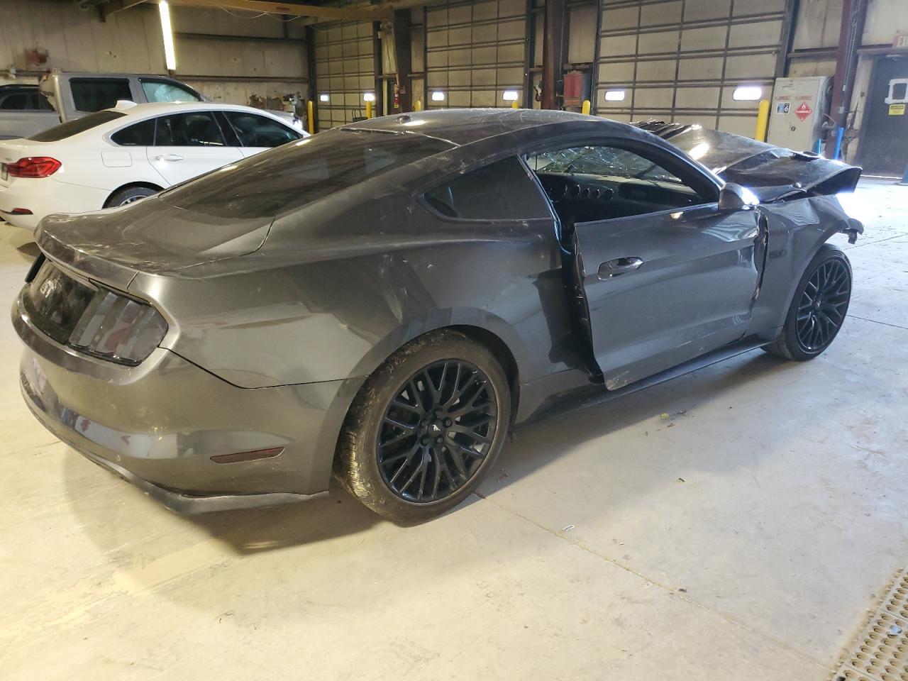 2017 Ford Mustang Gt - Фото 3