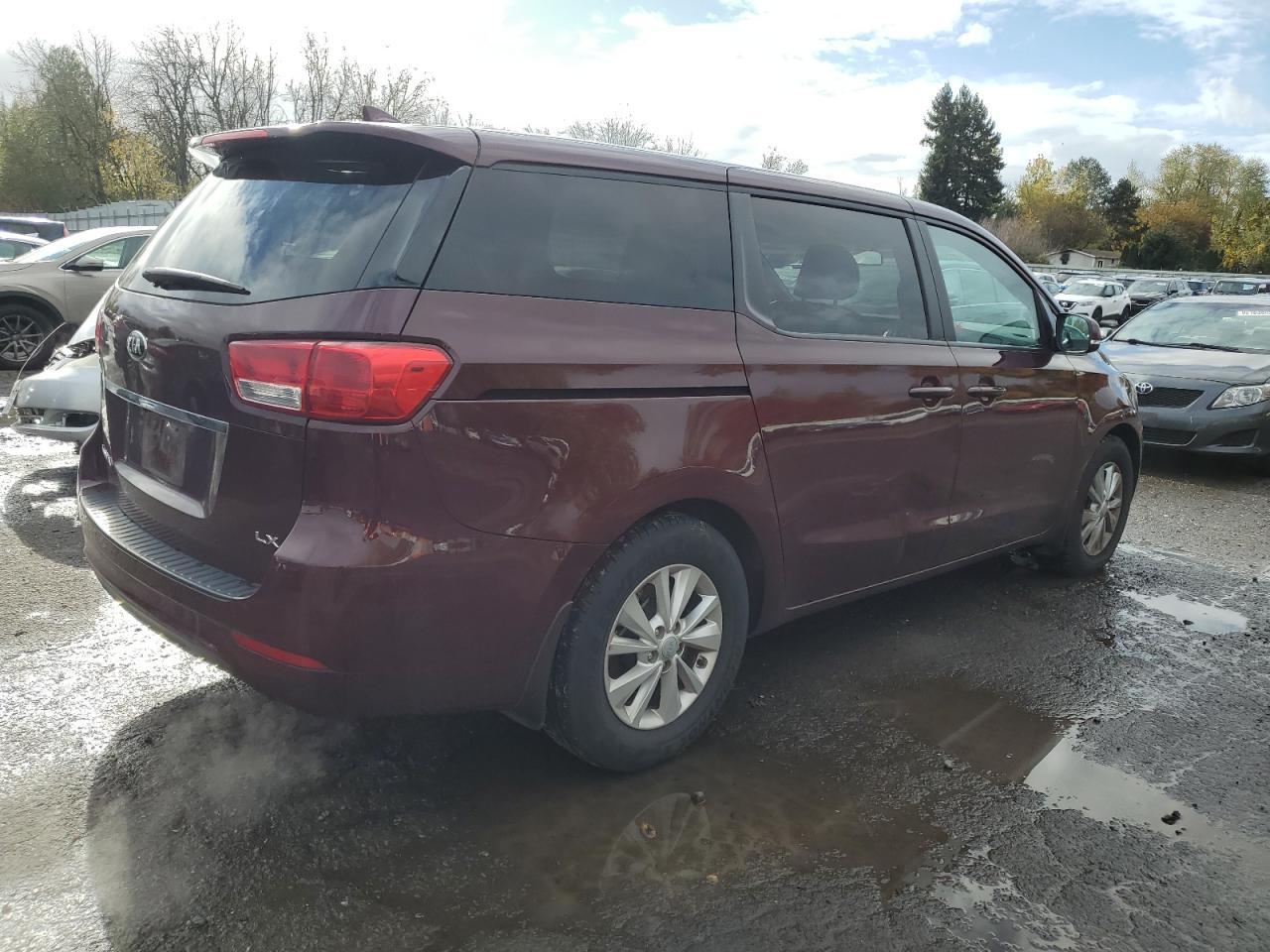 2017 Kia Sedona Lx - Фото 3