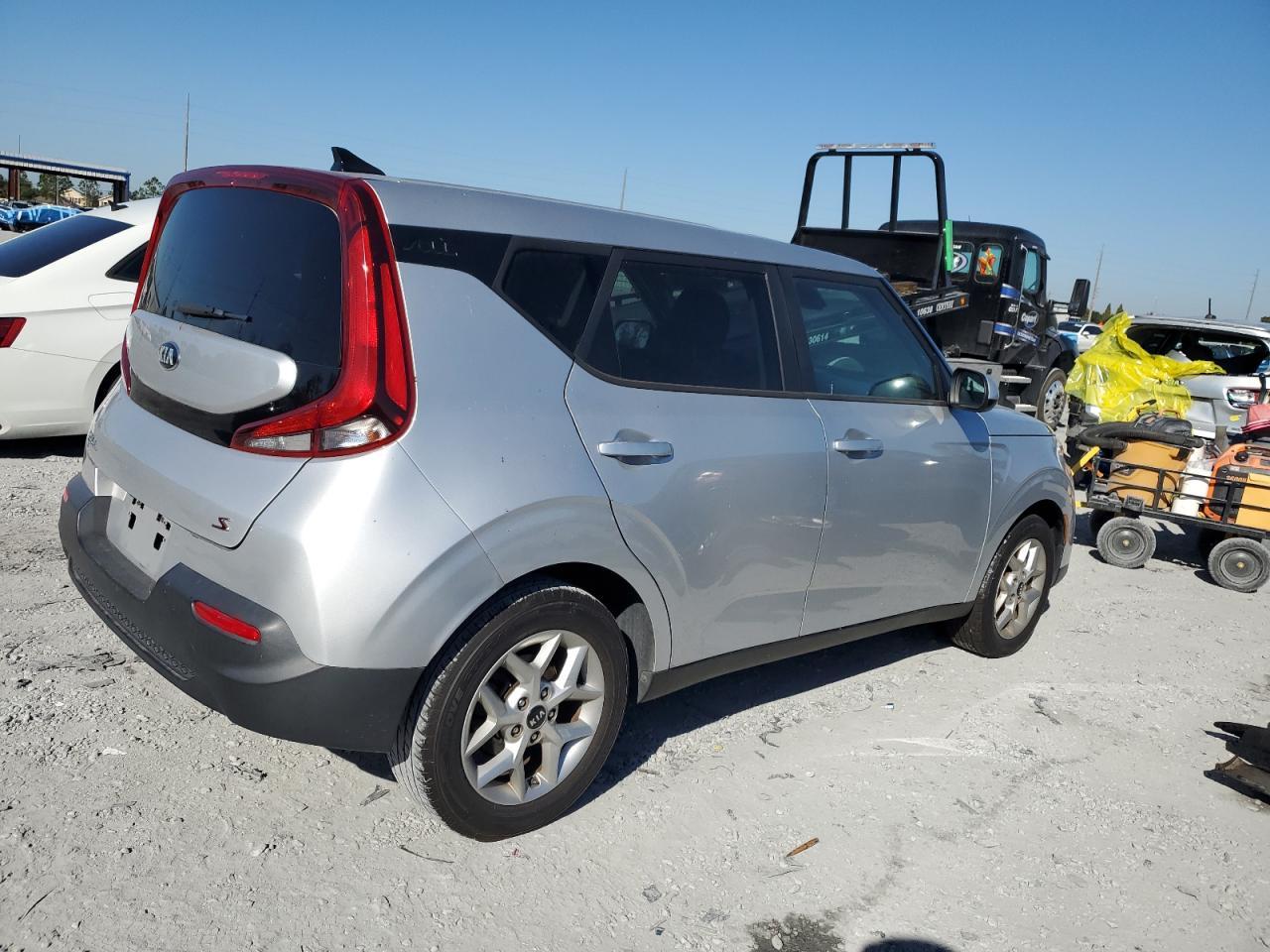 2021 Kia Soul Lx - Фото 3