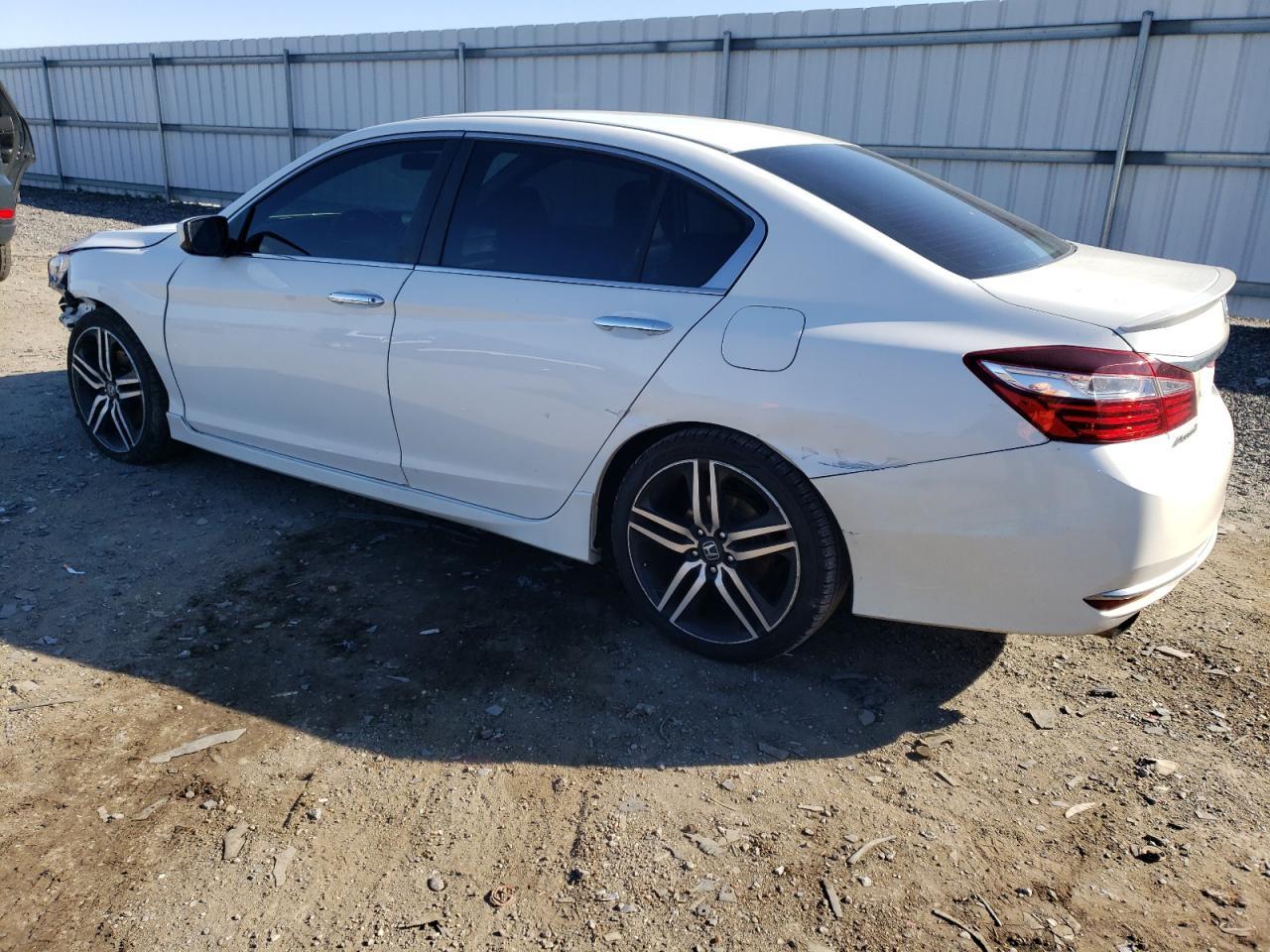 2016 Honda Accord Sport - Фото 2