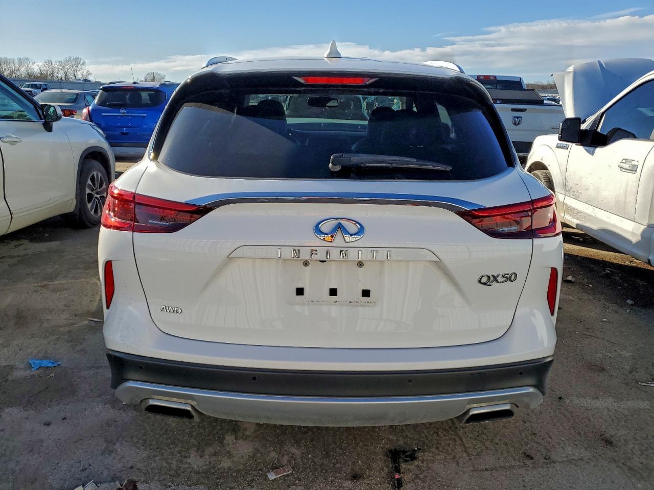 2021 Infiniti Qx50 Luxe - Image 6